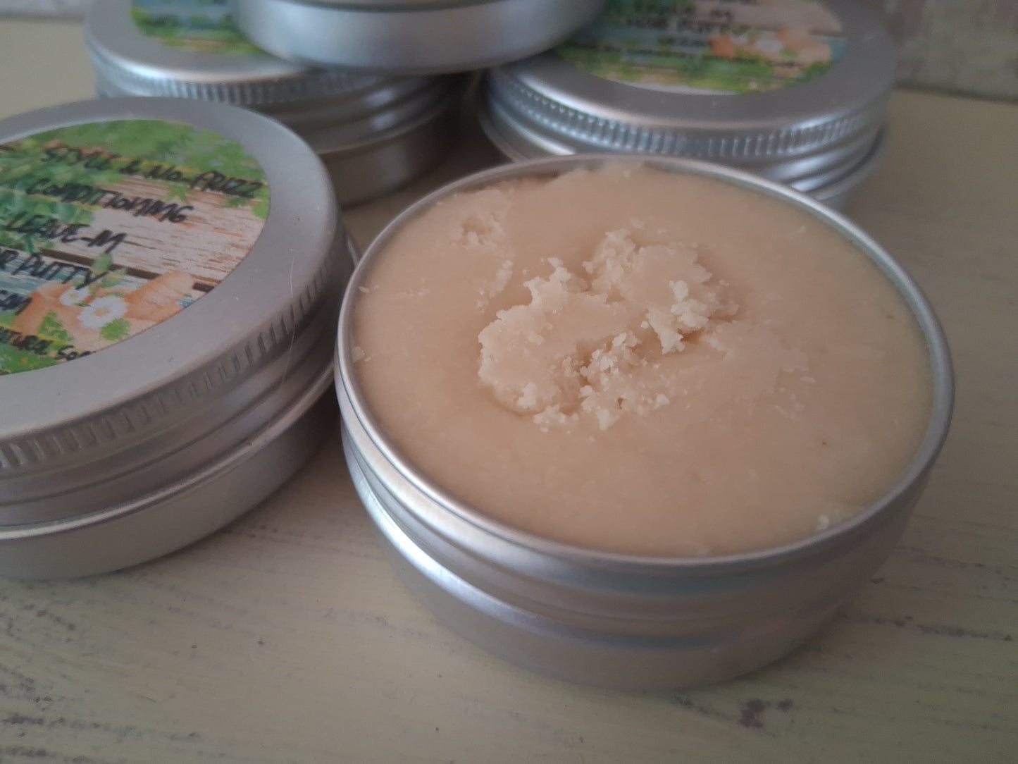 Conditions Styling Hair putty